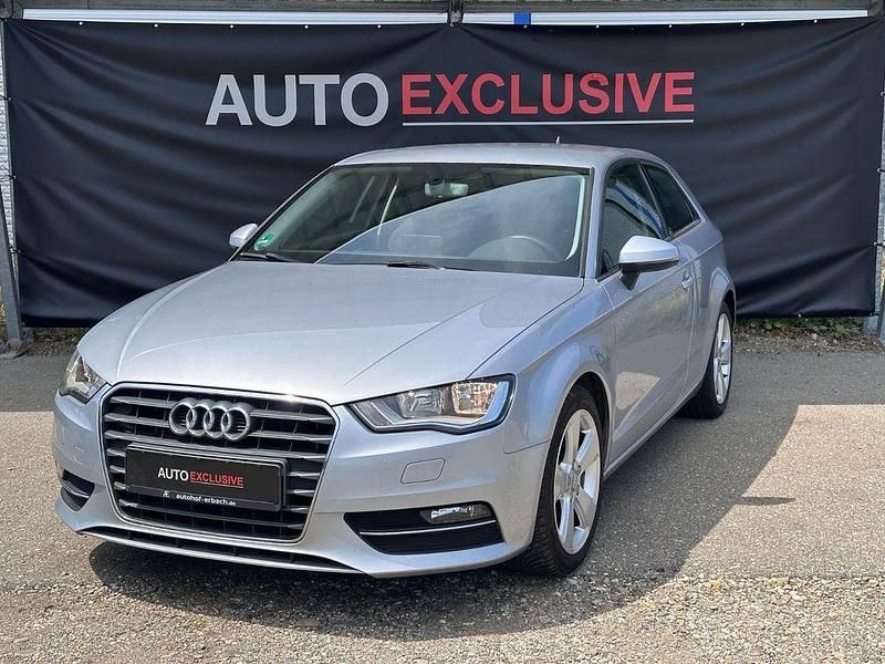 Silber Gebraucht 2015 Audi A3 S-Line Limousine | 13.990 € (Guter Preis) - Bild 1/4