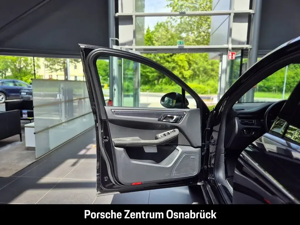 Gebraucht Porsche Macan 441 PS (324 kW) 2021 Schwarz SUV