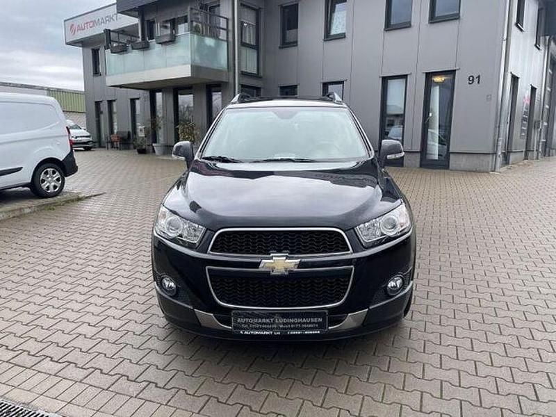 Schwarz Gebraucht 2012 Chevrolet Captiva LT SUV | 12.990 € - Bild 1/4