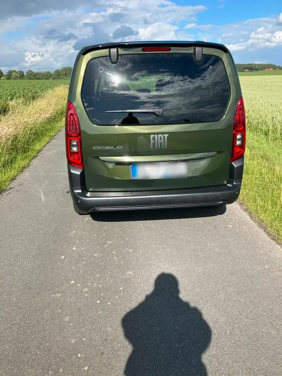 Gebraucht Fiat Doblò 93 PS (68 kW) 2025 Grün Van / Kleinbus