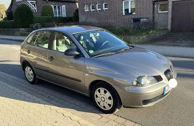Gebraucht Seat Ibiza 75 PS (55 kW) 2003 Grau Kleinwagen
