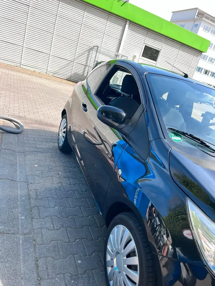 Gebraucht Ford Ka 69 PS (50 kW) 2009 Schwarz Kleinwagen