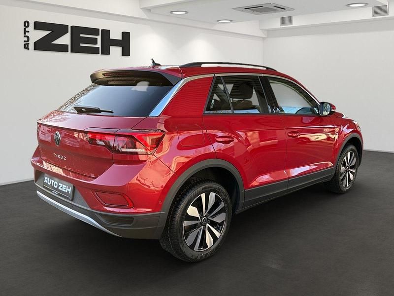 Gebraucht VW T-Roc Move 150 PS (110 kW) 2024 Kings red metallic SUV
