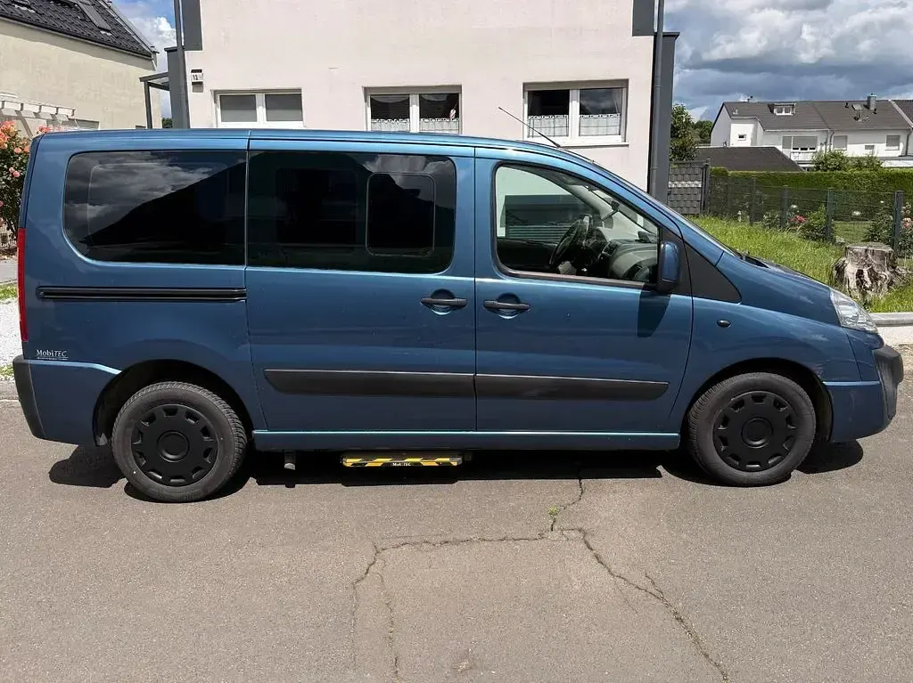 Gebraucht Citroën Jumpy 120 PS (88 kW) 2011 Blau Van / Kleinbus