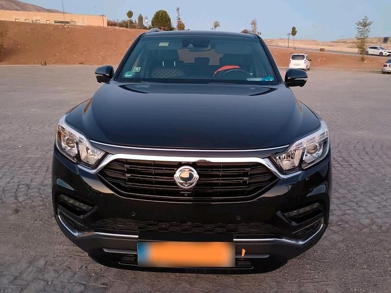 Gebraucht Ssangyong (KGM) Rexton 181 PS (133 kW) 2019 Schwarz SUV