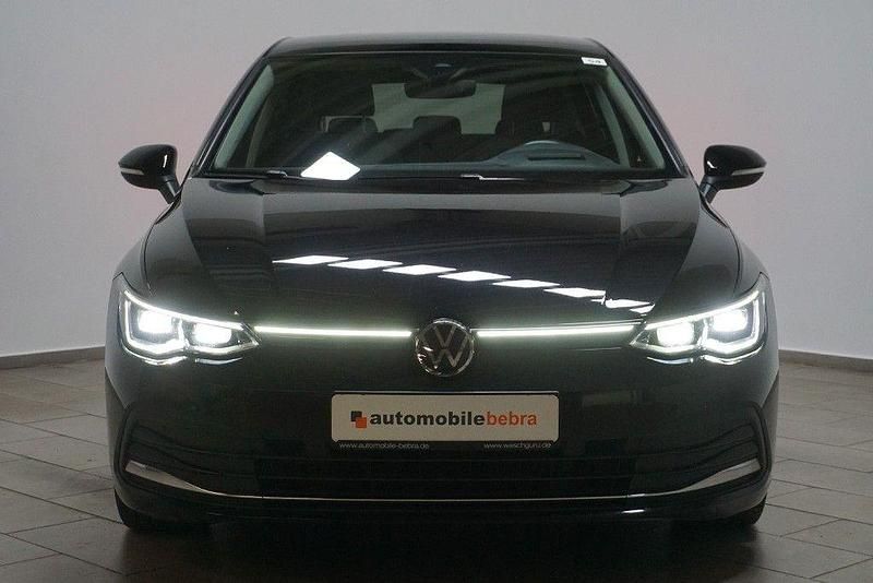 Gebraucht VW Golf VIII Style 150 PS (110 kW) 2022 Deep black Limousine