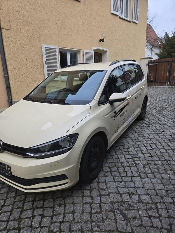 Gebraucht VW Touran 150 PS (110 kW) 2021 Beige Van / Kleinbus