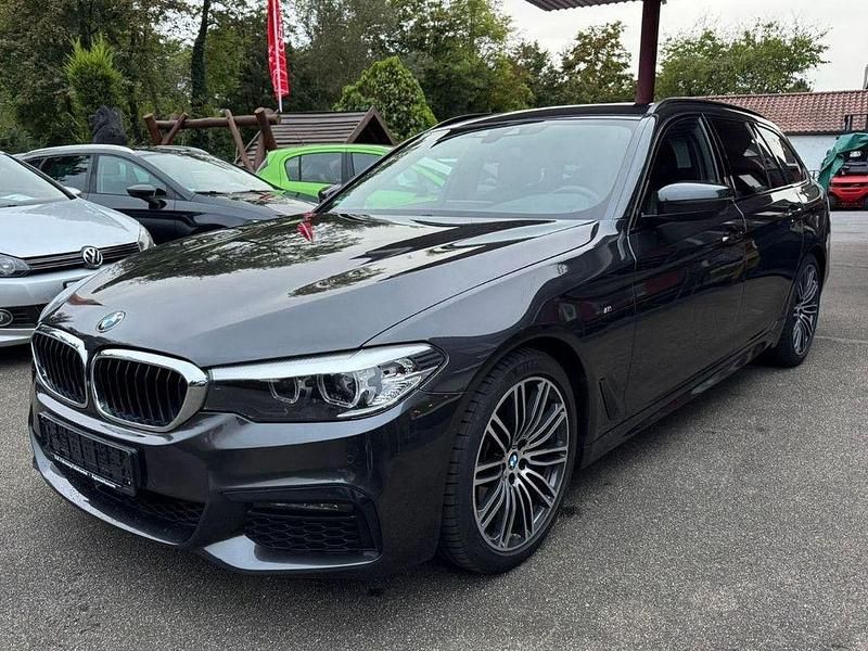 Grau Gebraucht 2019 BMW 530 M Sport Kombi | 29.990 € (Fairer Preis) - Bild 1/4