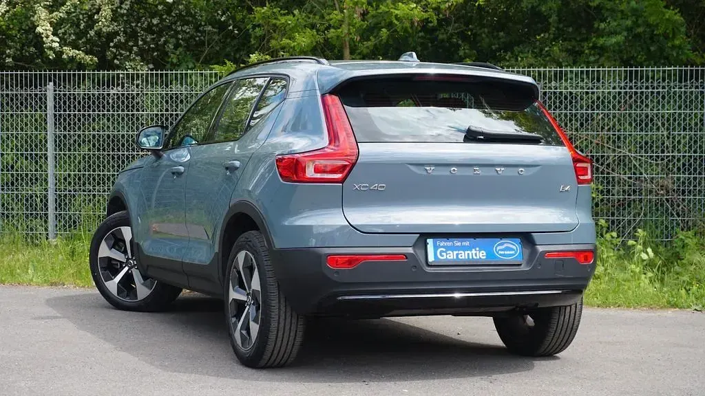 Occasion Volvo XC40 Plus 197 ch (144 kW) 2023 Gris SUV