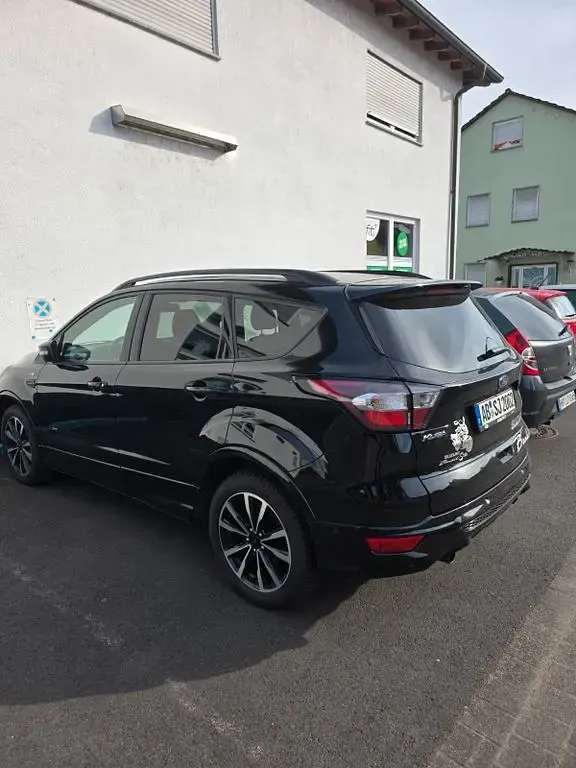 Gebraucht Ford Kuga ST-Line 179 PS (131 kW) 2017 Schwarz SUV