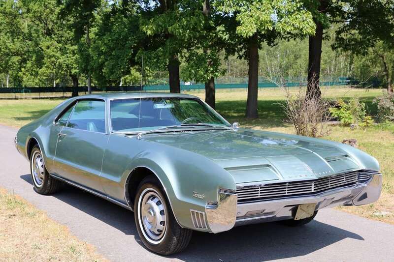 Grün Gebraucht 1966 Oldsmobile Toronado Coupé | 29.990 € - Bild 1/4