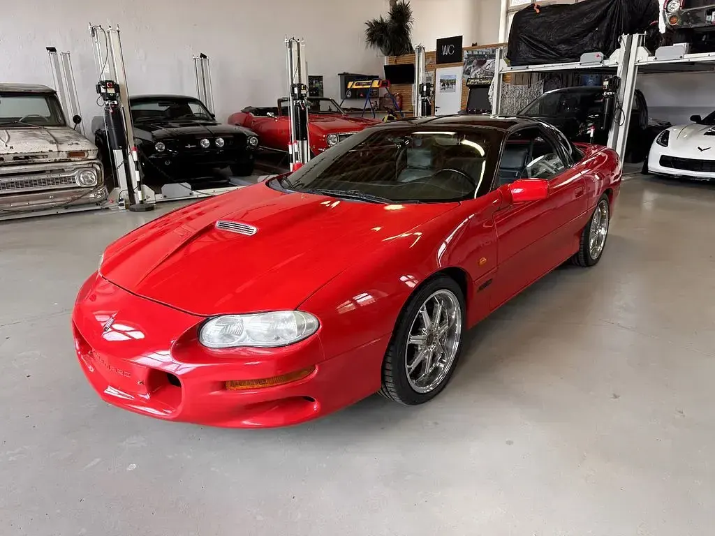 Gebraucht Chevrolet Corvette LS 288 PS (211 kW) 2001 Rot