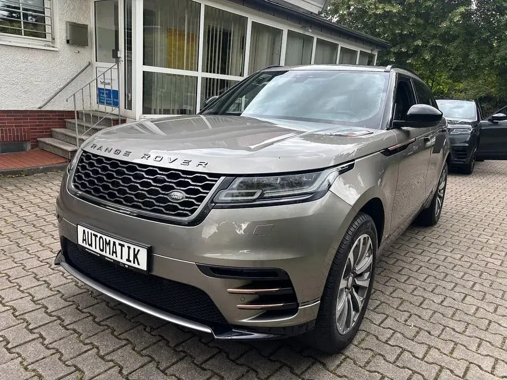 Gebraucht Land Rover Range Rover Velar R-Dynamic 241 PS (177 kW) 2018 Silicon silver SUV