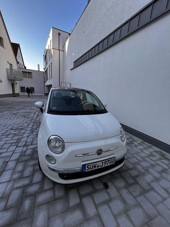 Weiß Gebraucht 2009 Fiat 500 Lounge Kleinwagen | 5.000 € (Etwas zu teuer) - Bild 1/4