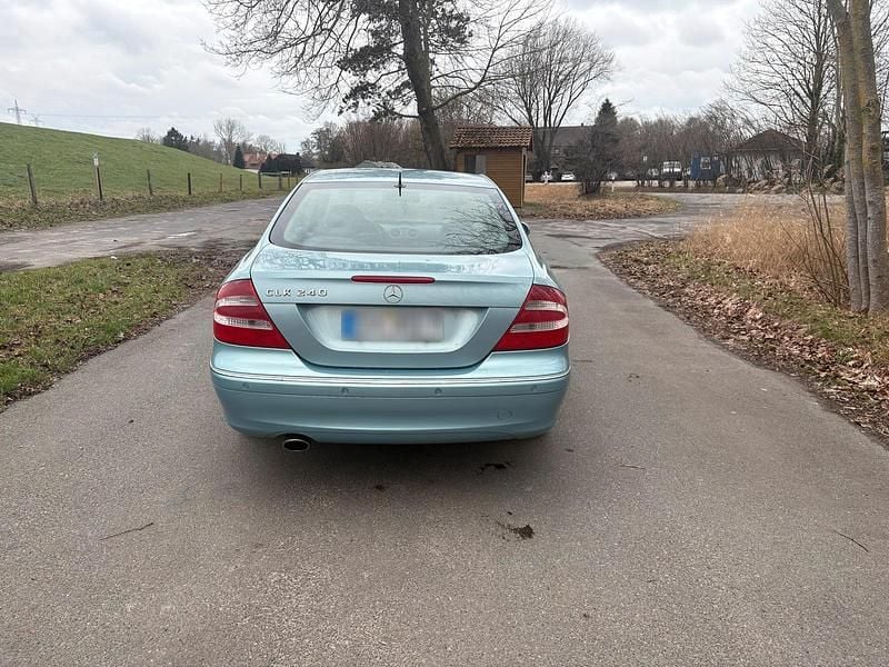 Gebraucht Mercedes CLK240 177 PS (130 kW) 2004 Andere farben Coupé