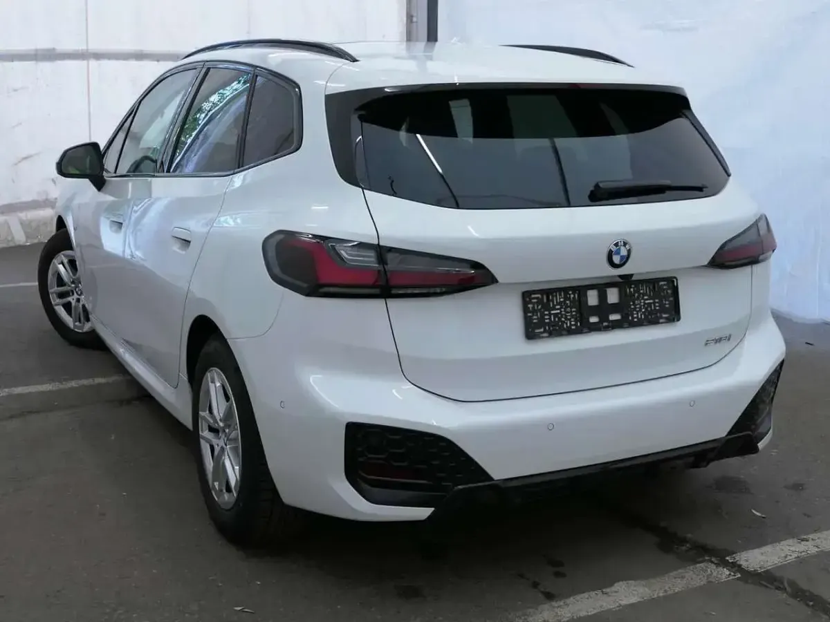 Gebraucht BMW 218 M Sport 136 PS (100 kW) 2024 Alpinweiss 3 Coupé