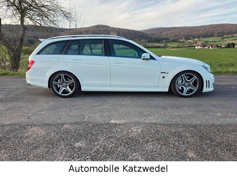 Gebraucht Mercedes C63 AMG AMG 565 PS (415 kW) 2010 Weiß Kombi