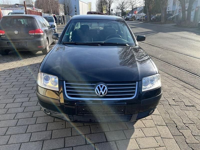 Gebraucht VW Passat Comfortline 102 PS (75 kW) 2002 Schwarz Limousine