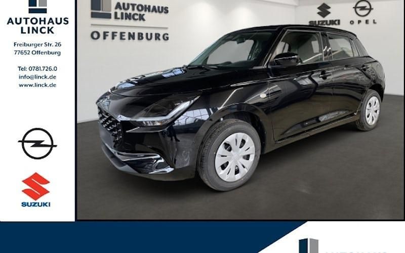 Farbe: schwarz Neu 2025 Suzuki Swift Club Kleinwagen | 16.988 € - Bild 1/4