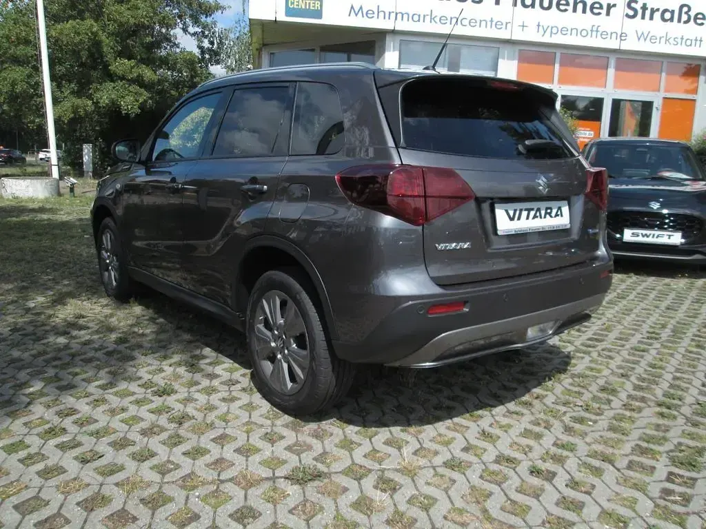 Neu Suzuki Vitara Comfort 110 PS (80 kW) 2026 Grau SUV