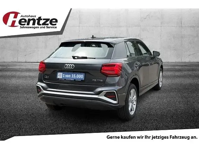 Gebraucht Audi Q2 S-Line 150 PS (110 kW) 2026 Grau SUV