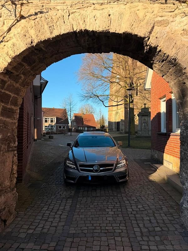 Gebraucht Mercedes CLS63 AMG AMG 525 PS (386 kW) 2013 Grau
