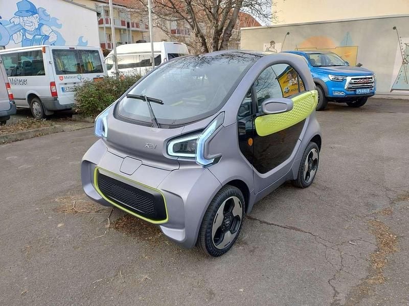 Gebraucht XEV Yoyo 14 kW (20 PS) 2024 Grau Kleinwagen