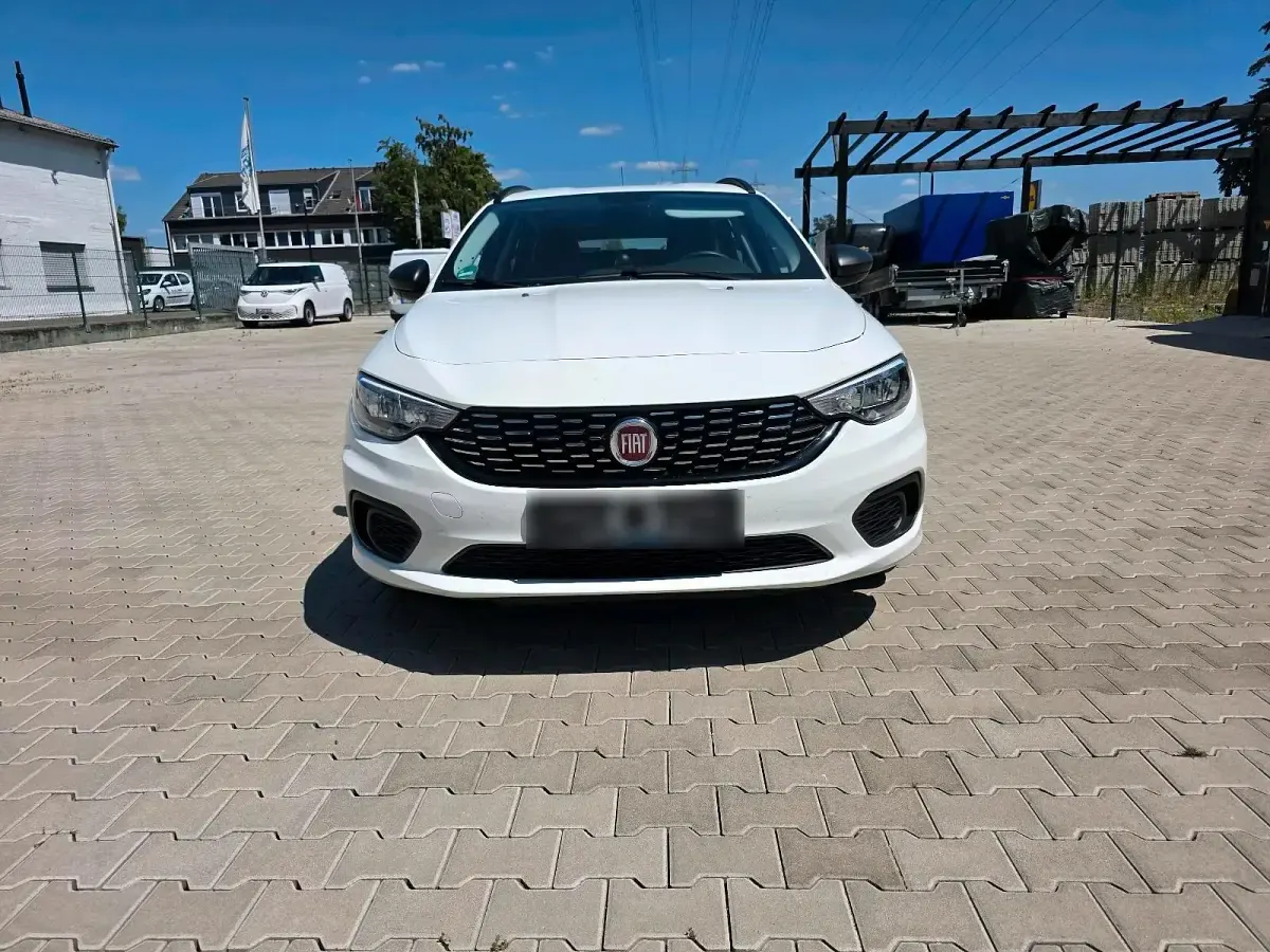 Gebraucht Fiat Tipo 95 PS (69 kW) 2016 Weiß Kombi