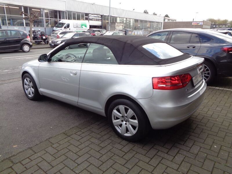 Gebraucht Audi A3 Cabriolet Attraction 102 PS (75 kW) 2008 Silber Cabrio