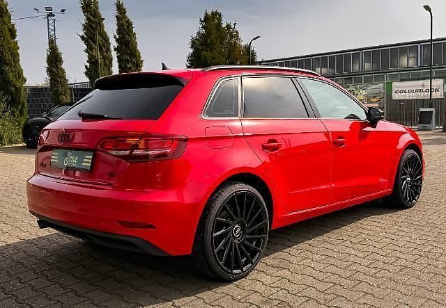 Gebraucht Audi A3 Advanced 116 PS (85 kW) 2019 Rot Limousine