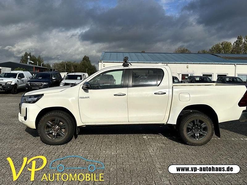 Gebraucht Toyota HiLux Comfort 150 PS (110 kW) 2023 Weiß Abholung