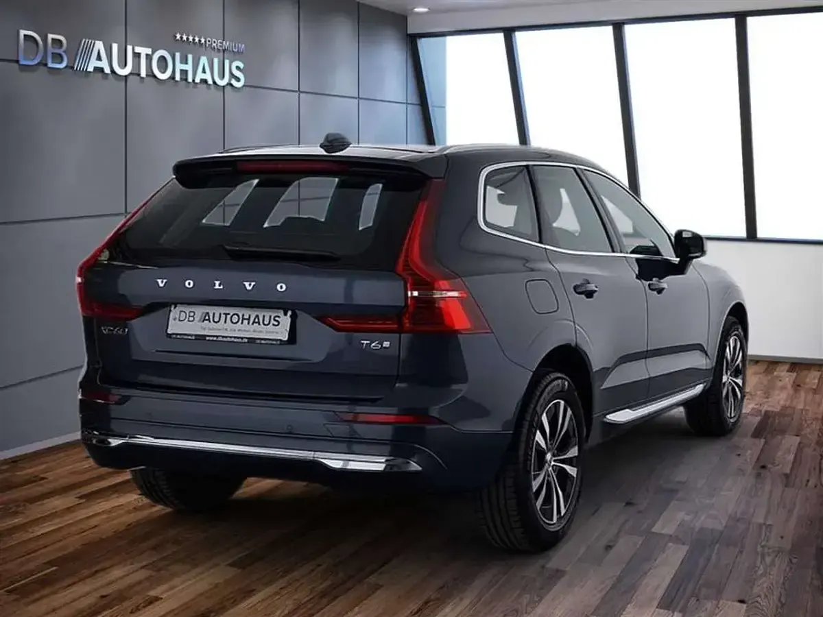 Gebraucht Volvo XC60 Core 349 PS (256 kW) 2025 Blau SUV