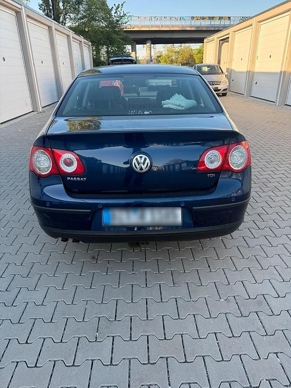 Second-hand VW Passat 105 CP (77 kW) 2007 Berlinǎ