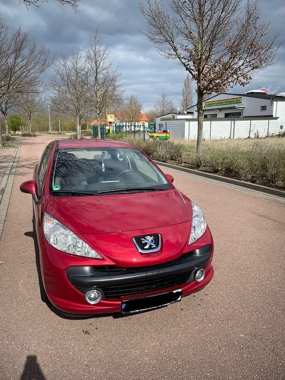 Rot Gebraucht 2008 Peugeot 207 Urban Move Limousine | 2.500 € (Fairer Preis) - Bild 1/4