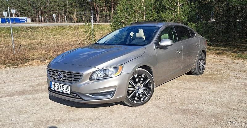 Gebraucht Volvo S60 Inscription 245 PS (180 kW) 2016 Beige Limousine