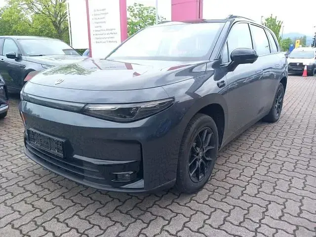 Second-hand Leapmotor C10 160 kW (218 CP) 2025 Gri SUV