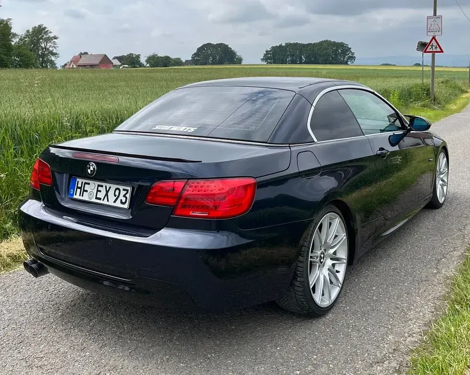 Gebraucht BMW 325 Performance 218 PS (160 kW) 2009 Blau Cabrio
