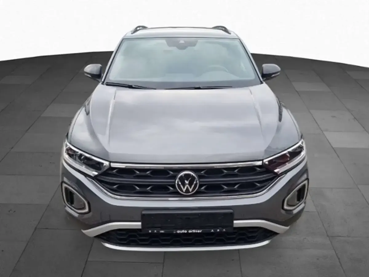 Gebraucht VW T-Roc Goal 150 PS (110 kW) 2025 Grau SUV