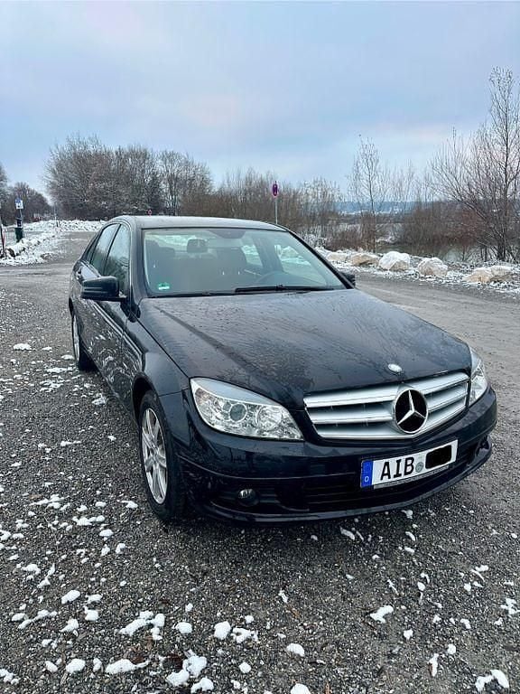Schwarz Gebraucht 2010 Mercedes C180 Avantgarde Limousine | 6.999 € (Guter Preis) - Bild 1/4