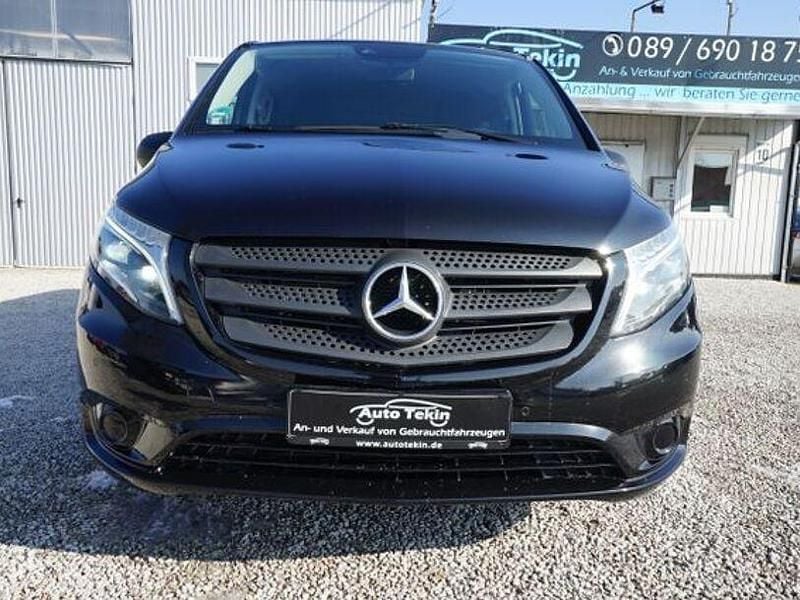 Gebraucht Mercedes Vito 190 PS (139 kW) 2015 Obsidianschwarz metallic Van