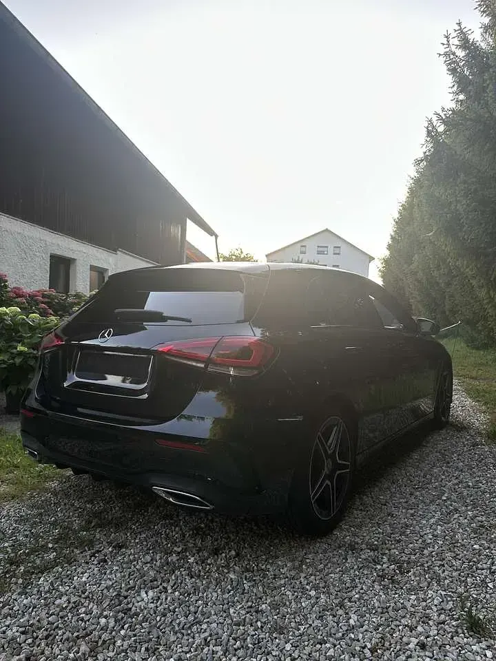Gebraucht Mercedes A250 AMG line 224 PS (164 kW) 2018 Schwarz Kleinwagen