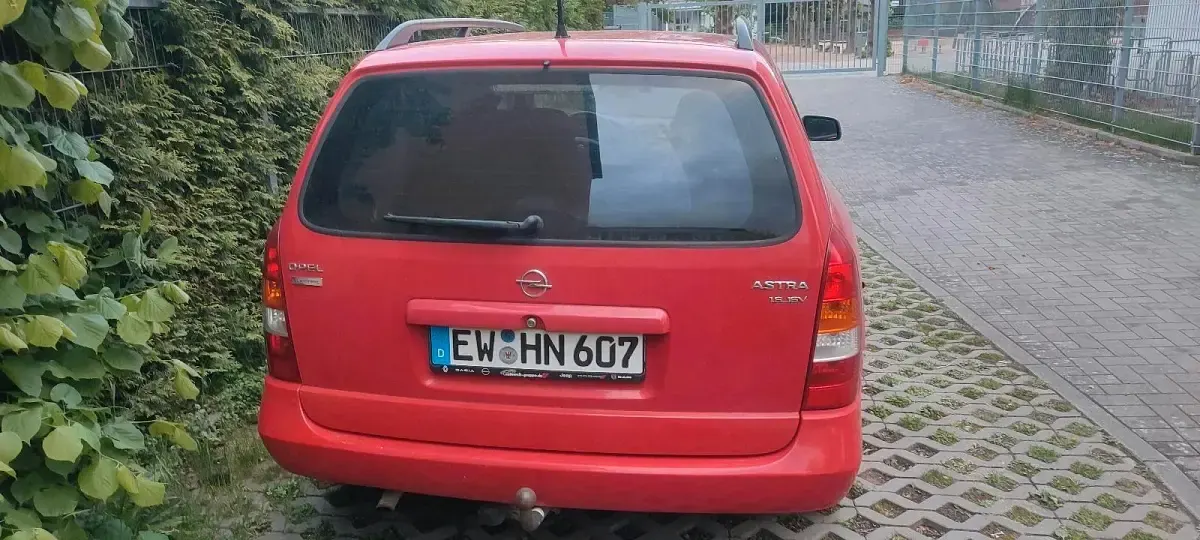 Usata Opel Astra 101 CV (74 kW) 2001 Rosso Station wagon