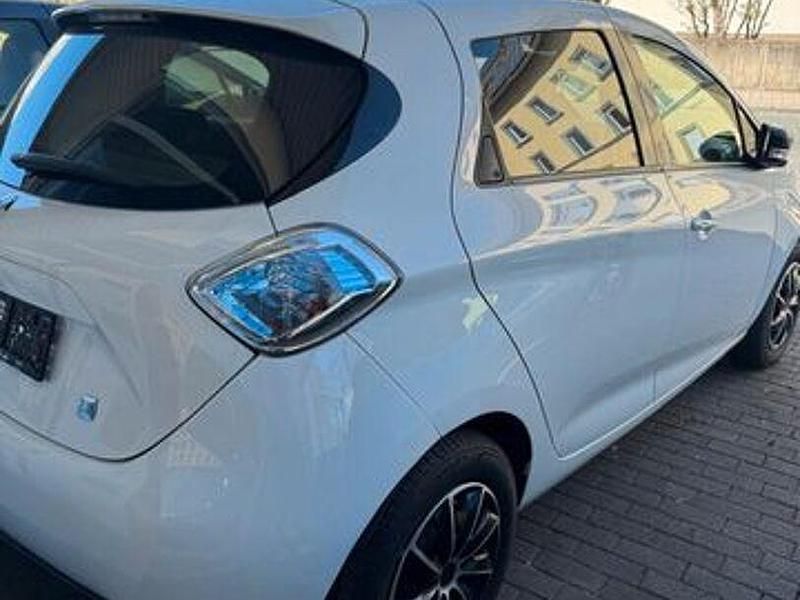 Gebraucht Renault Zoe Life 42 kW (58 PS) 2016 Weiß Kleinwagen