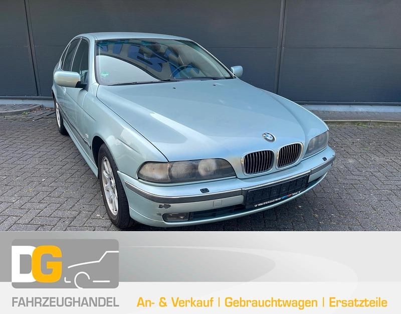 Grün Gebraucht 2000 BMW 520 Limousine | 1.950 € (Superpreis) - Bild 1/4