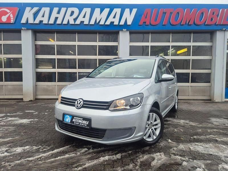Silber Gebraucht 2010 VW Touran Comfortline Van / Kleinbus | 8.200 € (Teuer) - Bild 1/4