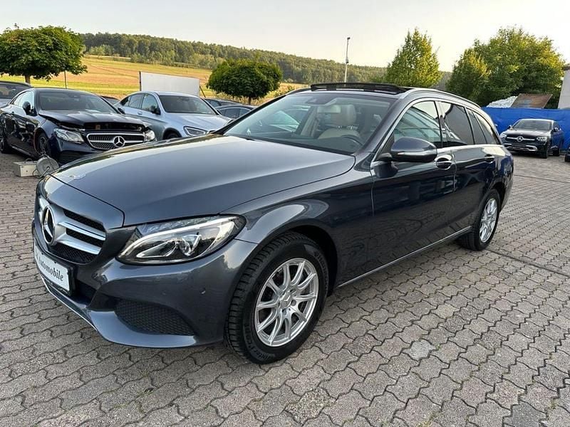 Grau Gebraucht 2014 Mercedes C220 Limousine | 10.900 € (Superpreis) - Bild 1/4