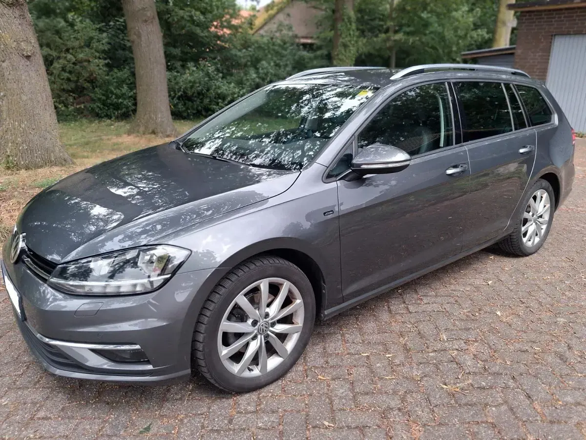 Gebraucht VW Golf VII Join 110 PS (80 kW) 2018 Grau Kombi