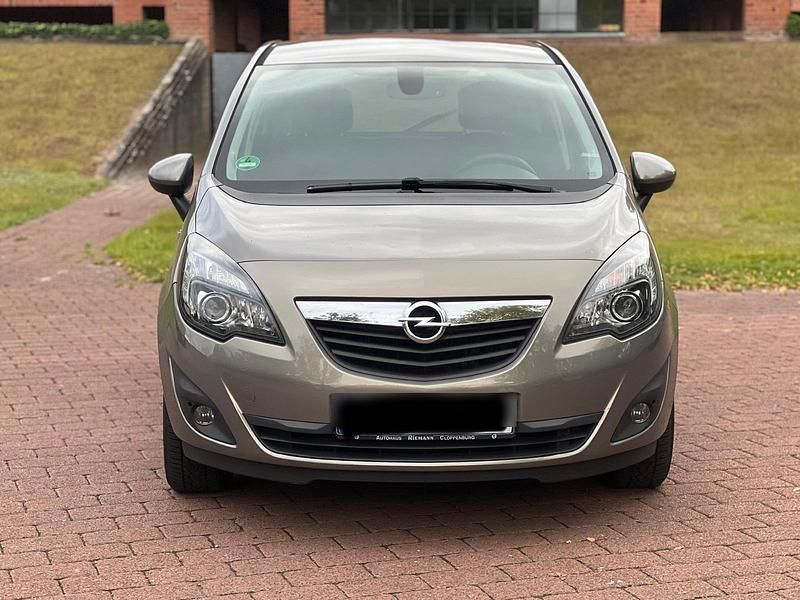 Gold Gebraucht 2011 Opel Meriva Van / Kleinbus | 2.299 € - Bild 1/4
