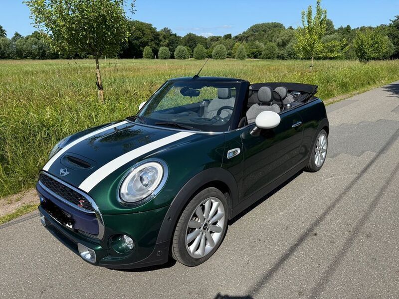 Grün Gebraucht 2017 Mini Cooper S Kleinwagen | 19.100 € (Fairer Preis) - Bild 1/4