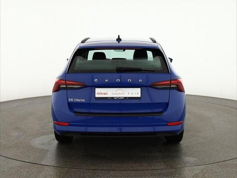 Gebraucht Skoda Octavia 116 PS (85 kW) 2023 Blau Kombi